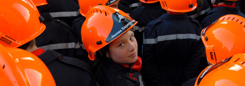 Une section de Jeunes Sapeurs-Pompiers Une section de Jeunes Sapeurs-Pompiers